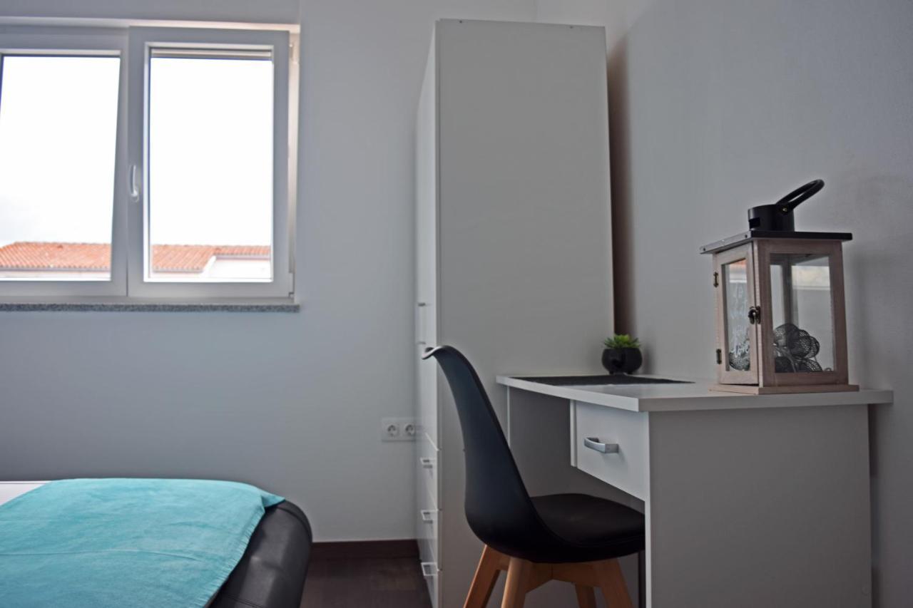 Apartment Summer Breeze Пула Екстериор снимка
