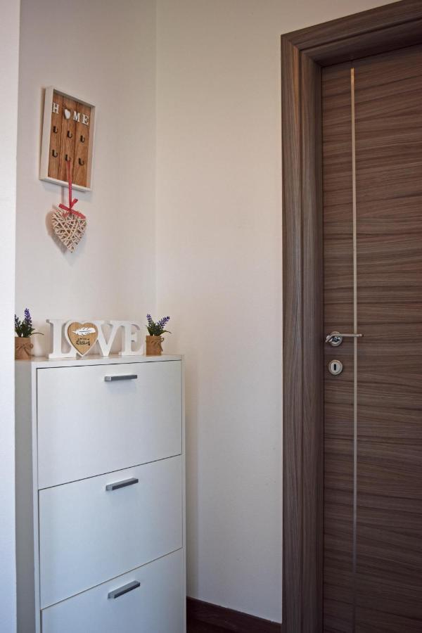 Apartment Summer Breeze Пула Екстериор снимка